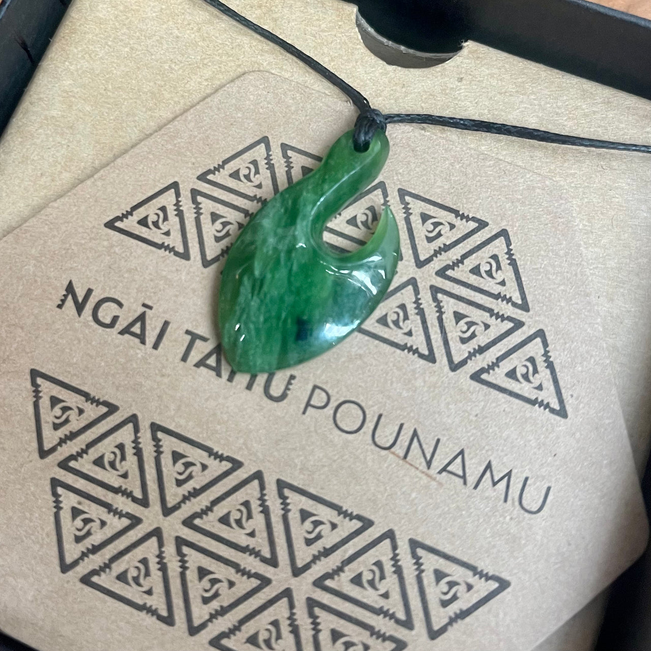 Ngāi Tahu Pounamu - Hook