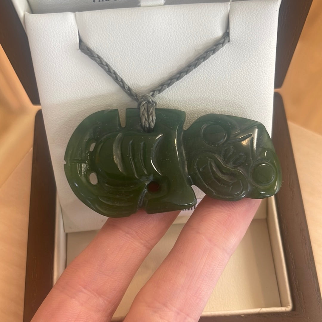 Te Wahi Pounamu Hei Tiki Pendant – Jade Kiwi