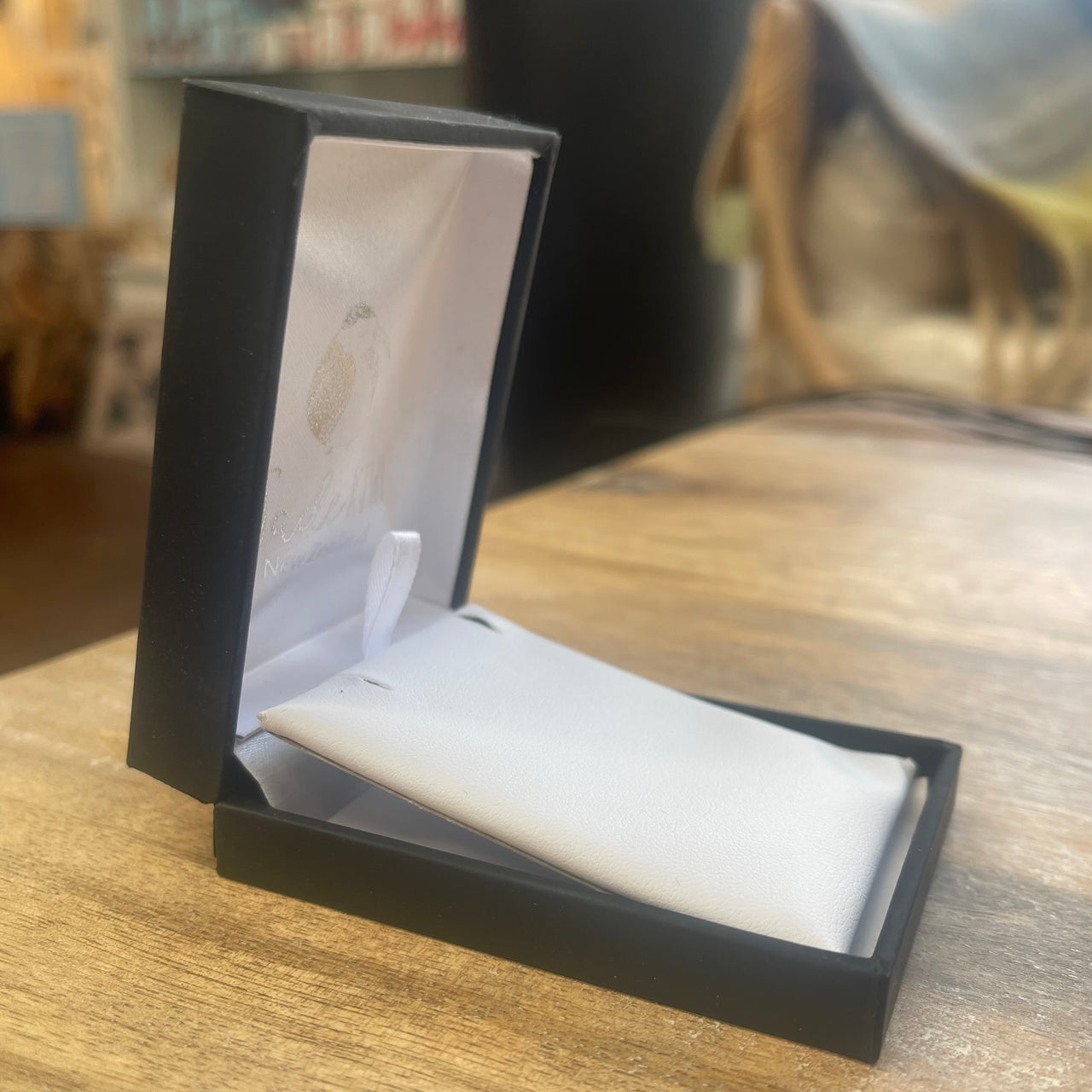 Jade Kiwi Gift Box