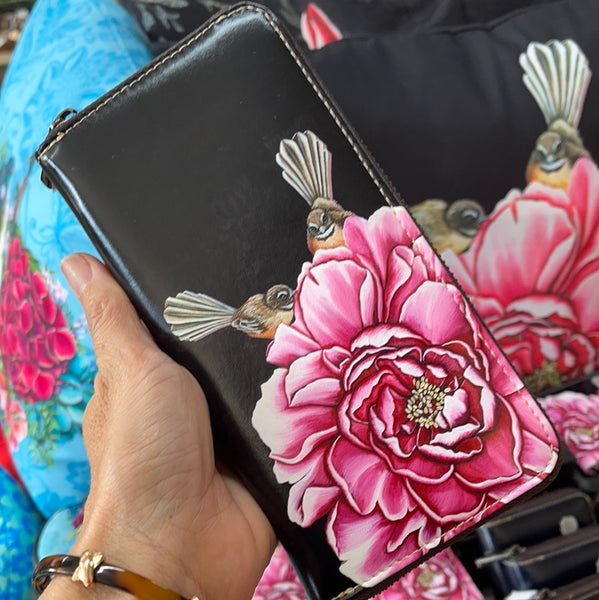 Peony Fantail Leather wallet